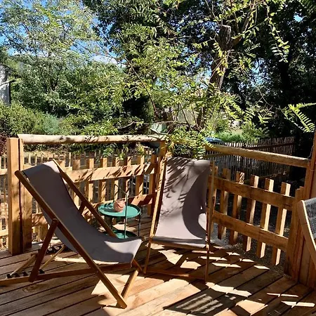 אכסניה Le Clos Du Bonheur לה פרדה