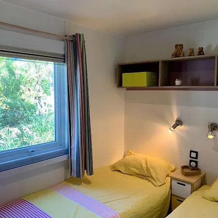 אכסניה Le Clos Du Bonheur לה פרדה